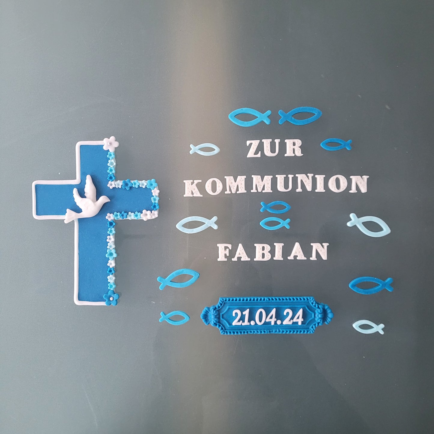 Tortendeko Kreuz +Taube +Blumenrand