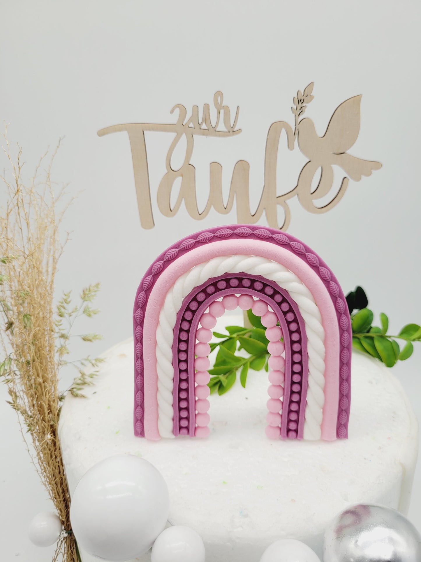 Regenbogen aus Fondant rosa pink weiß