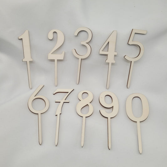 Zahlen aus Holz