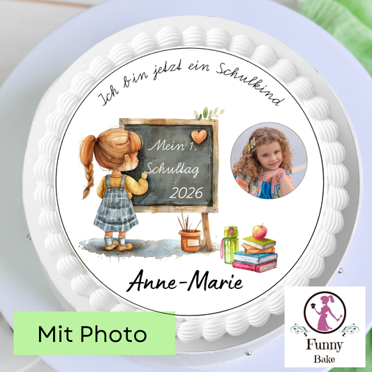 essbarer tortenaufleger schulanfang tafel mit mädchen wasserfarben zart mit Photo und name esspapier  zuckerpapier wählbar rund 20cm