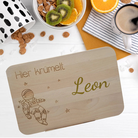 Frühstücksbrettchen Astronaut mit Name - Funny Bake