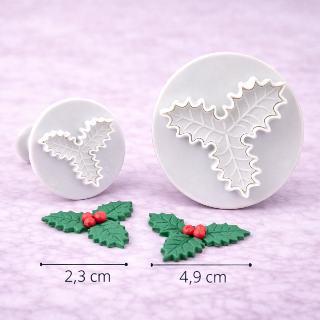 Stechpalmen-Ausstecher mit Auswerfer in zwei Größen mit Maßangaben zur besseren Übersicht