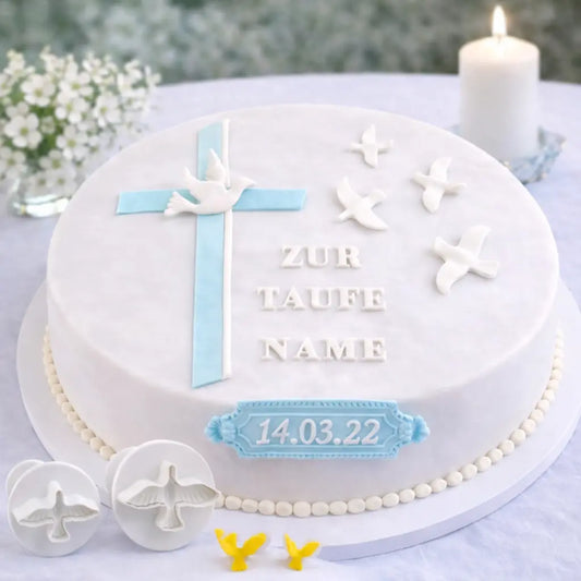 Tauben-Ausstecher im Einsatz beim Ausstechen von Fondant, mit ausgerollter Masse und detailreicher Prägung