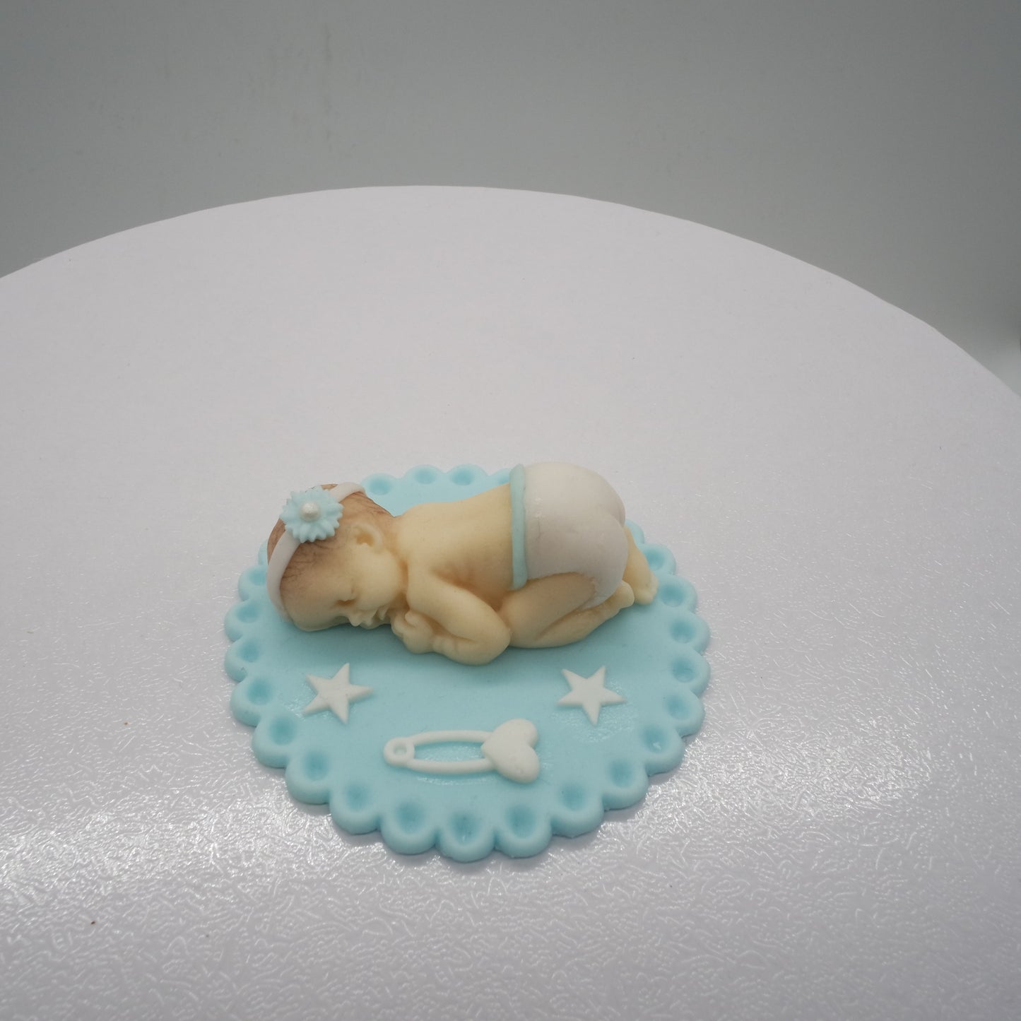 Baby- Fondant-blaue-Decke-Windel-weiß-haarband-blaue blume