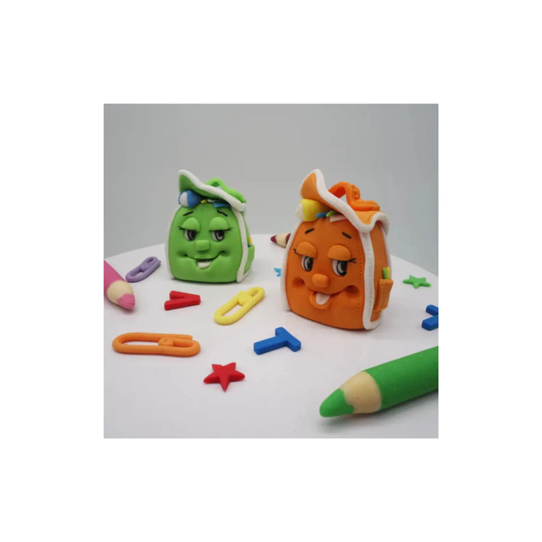 Essbare Fondantdekoration Ranzen bunte streudeko