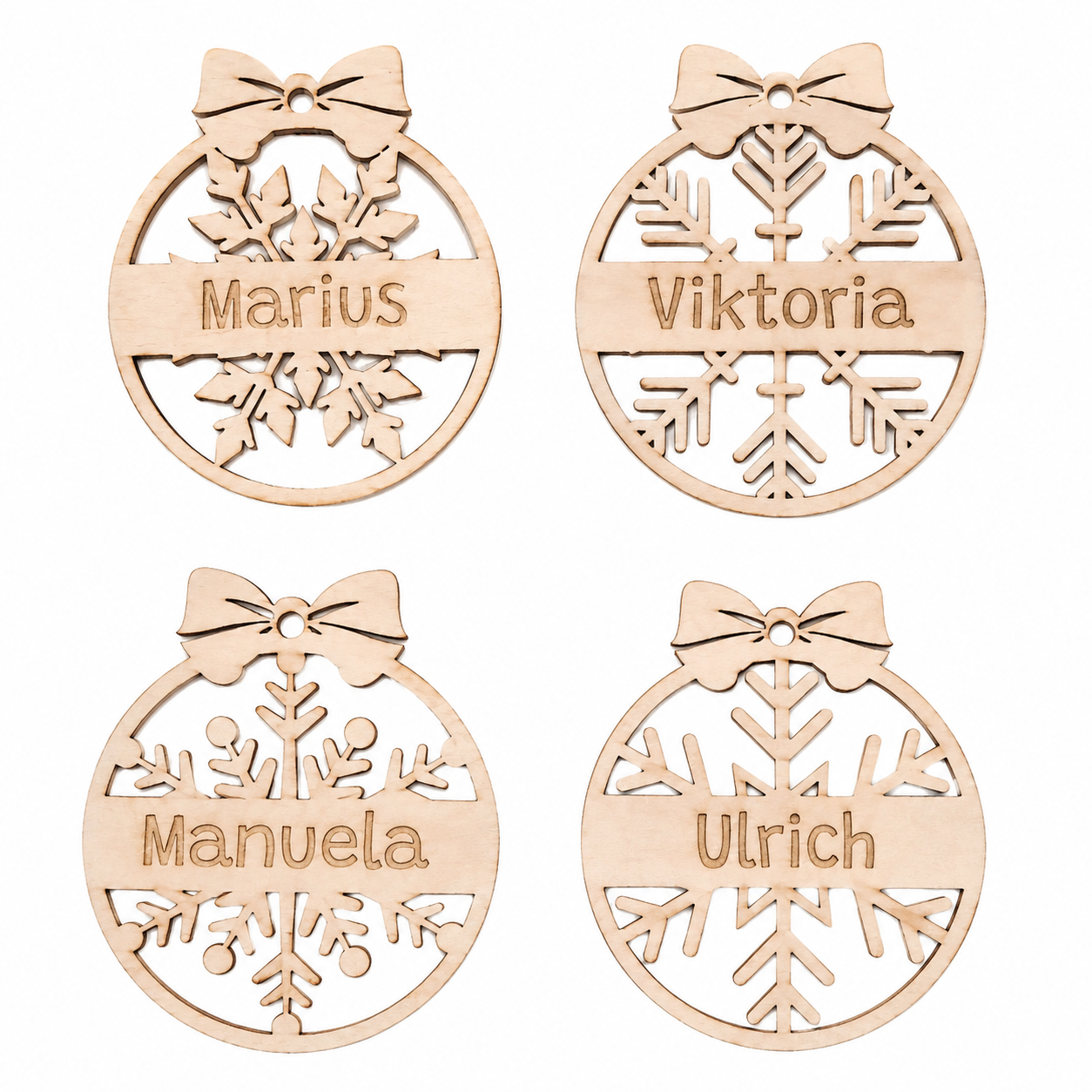 Holzanhänger Schneeflocke personalisiert - Weihnachtsbaumschmuck mit Gravur