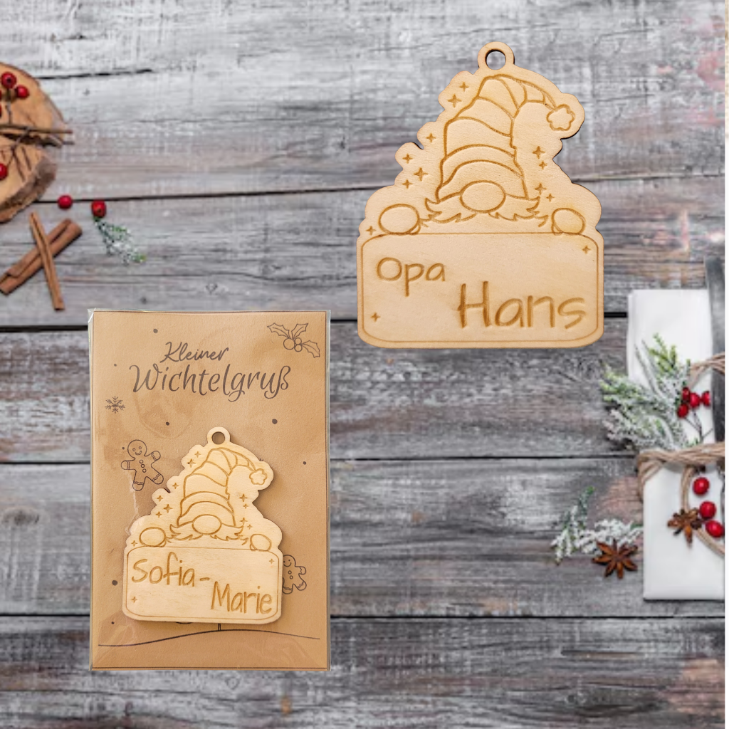 Personalisierter Holzanhänger Weihnachten – Wichtel mit Namensgravur