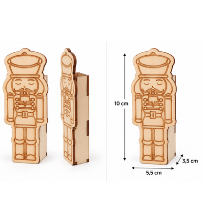 Nussknacker Holzanhänger mit Geschenkbox, 10 cm hoch, 5,5 cm breit, 3,5 cm tief