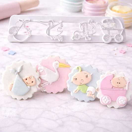 „Fondant Ausstecher Baby Motive mit vier Designs – Baby, Storch, krabbelndes Kind und Kinderwagen“