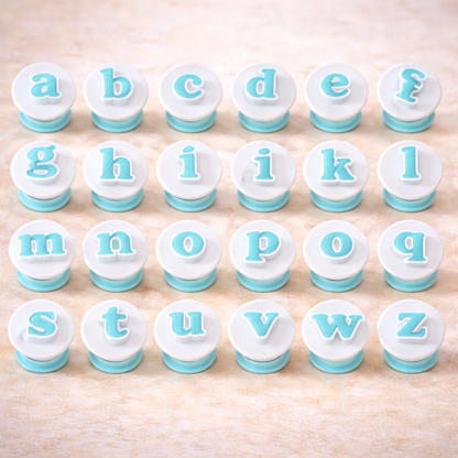 Ausstecher kleine Buchstaben a–z mit Auswerfer für Fondant, Marzipan und Kekse
