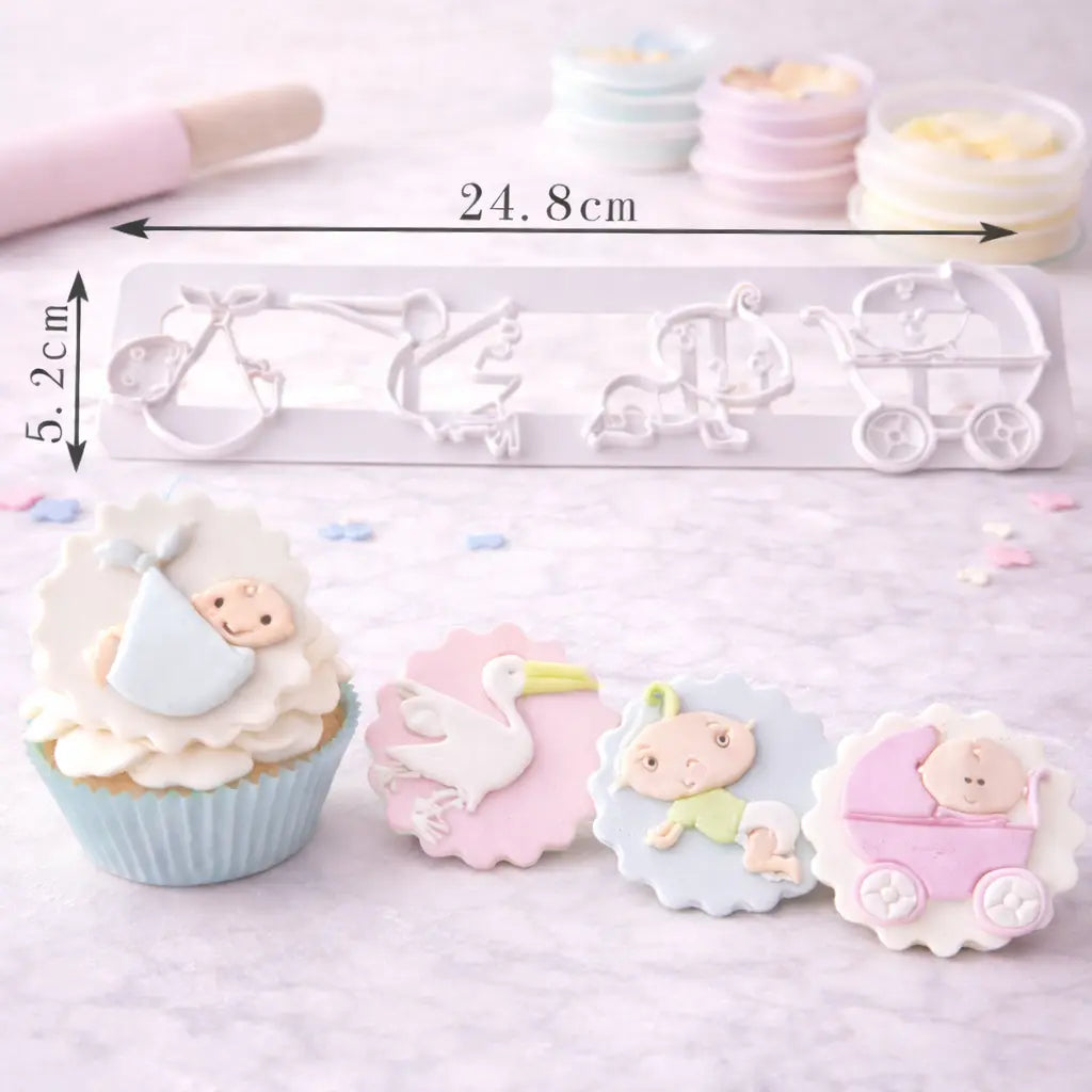 „Anwendung des Baby Fondant Ausstechers – fertige Baby, Storch und Kinderwagen Motive als Cupcake Topper babyshower“