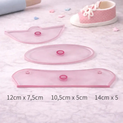 „Fondant Ausstecher Babyschuhe Set mit drei Ausstecherteilen und Größenübersicht“