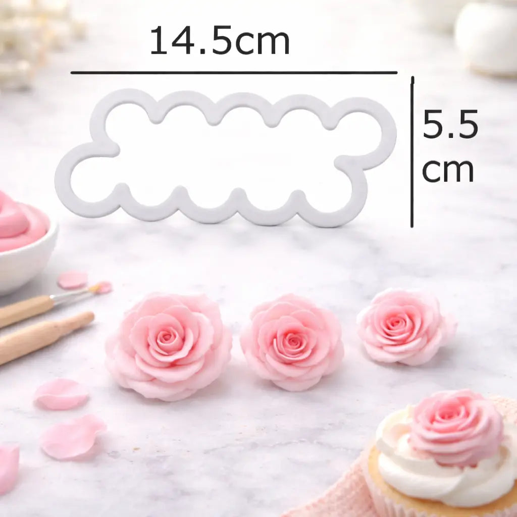 Rosen-Ausstecher für Fondant und Marzipan mit Maßangaben zur Herstellung einfacher Rosen für Torten und Cupcakes