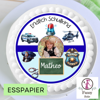 Ritter und Drache Motiv auf modernem Tortenaufleger zur Einschulung für Jungen, farbenfroh und kindgerecht